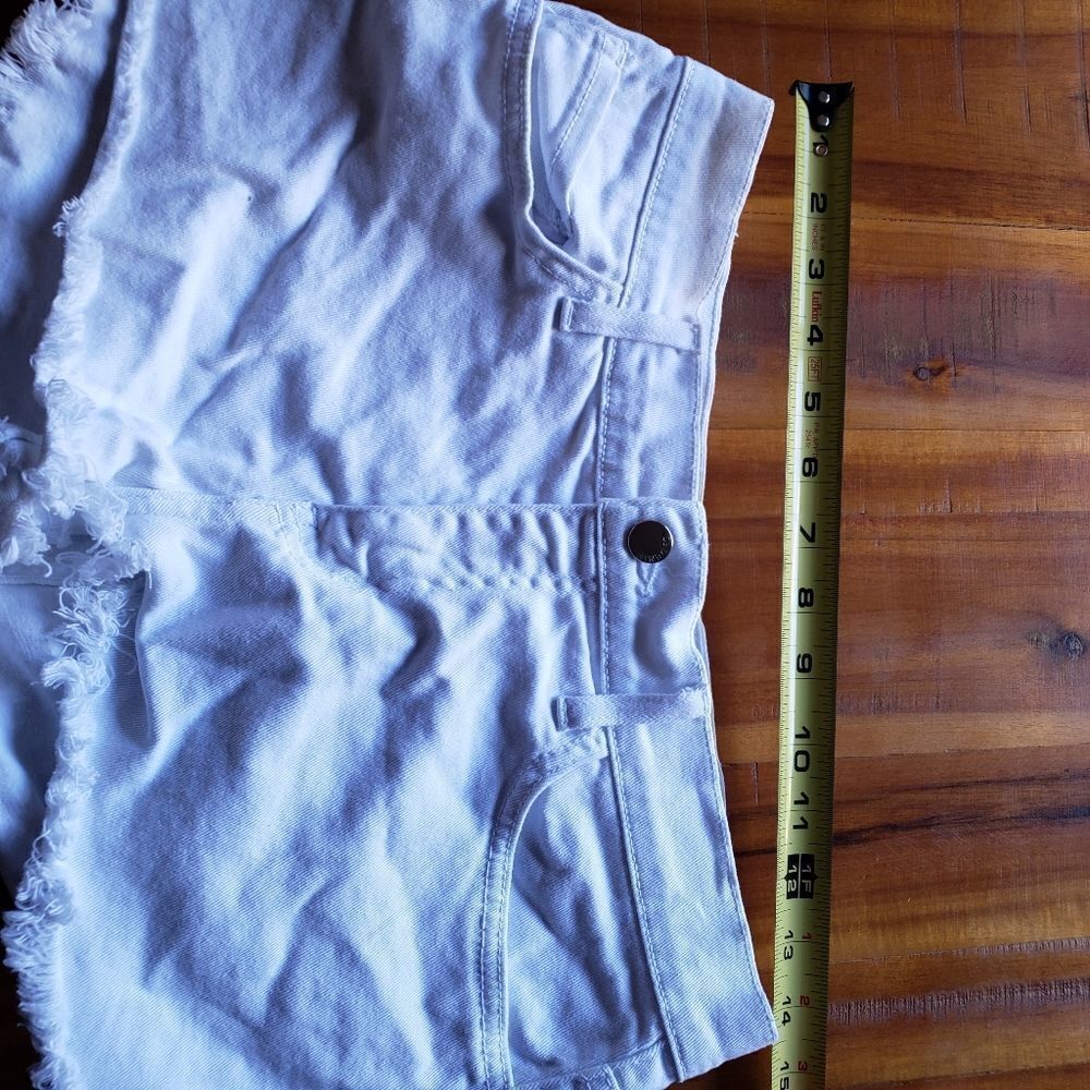 O2 Denim White Jean Shorts Size L - Picture 6 of 9